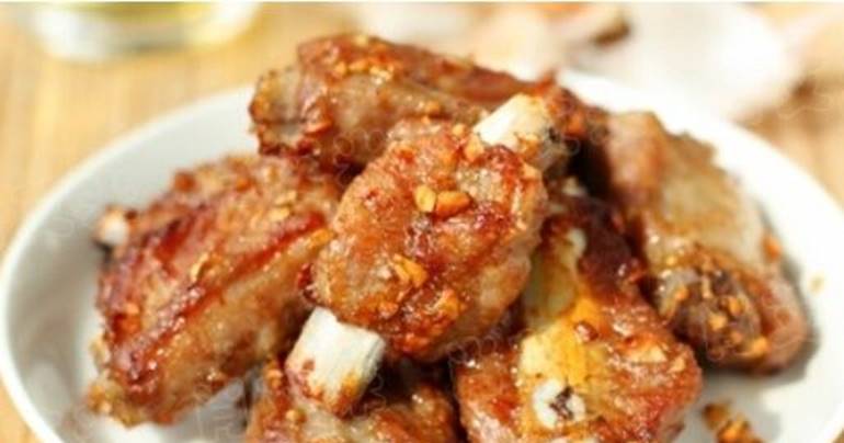 How to make garlic pork ribs